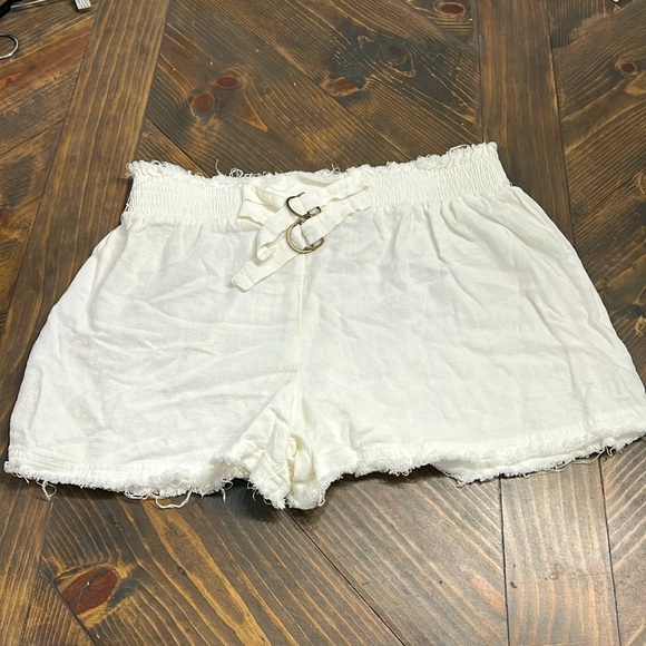 Versona white‎ size women’s large shorts - Picture 1 of 5